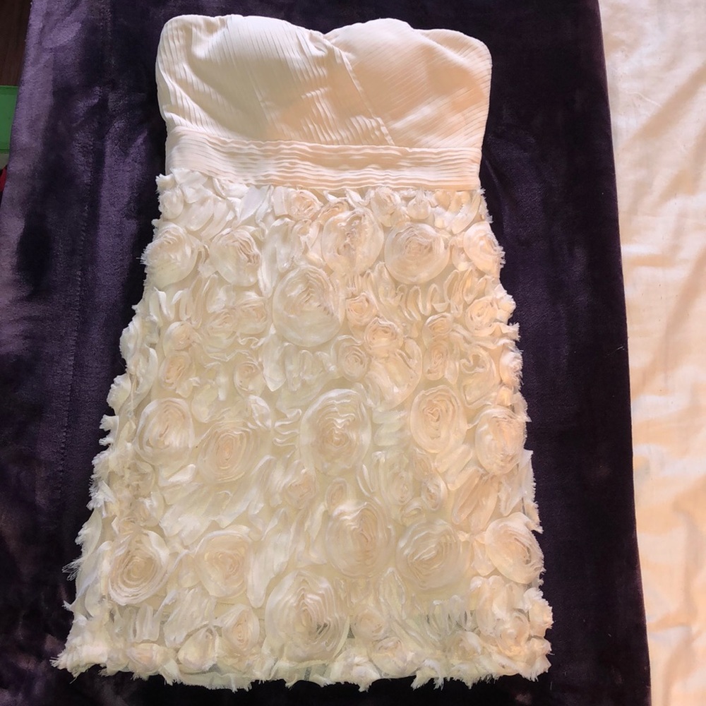 Strapless dress